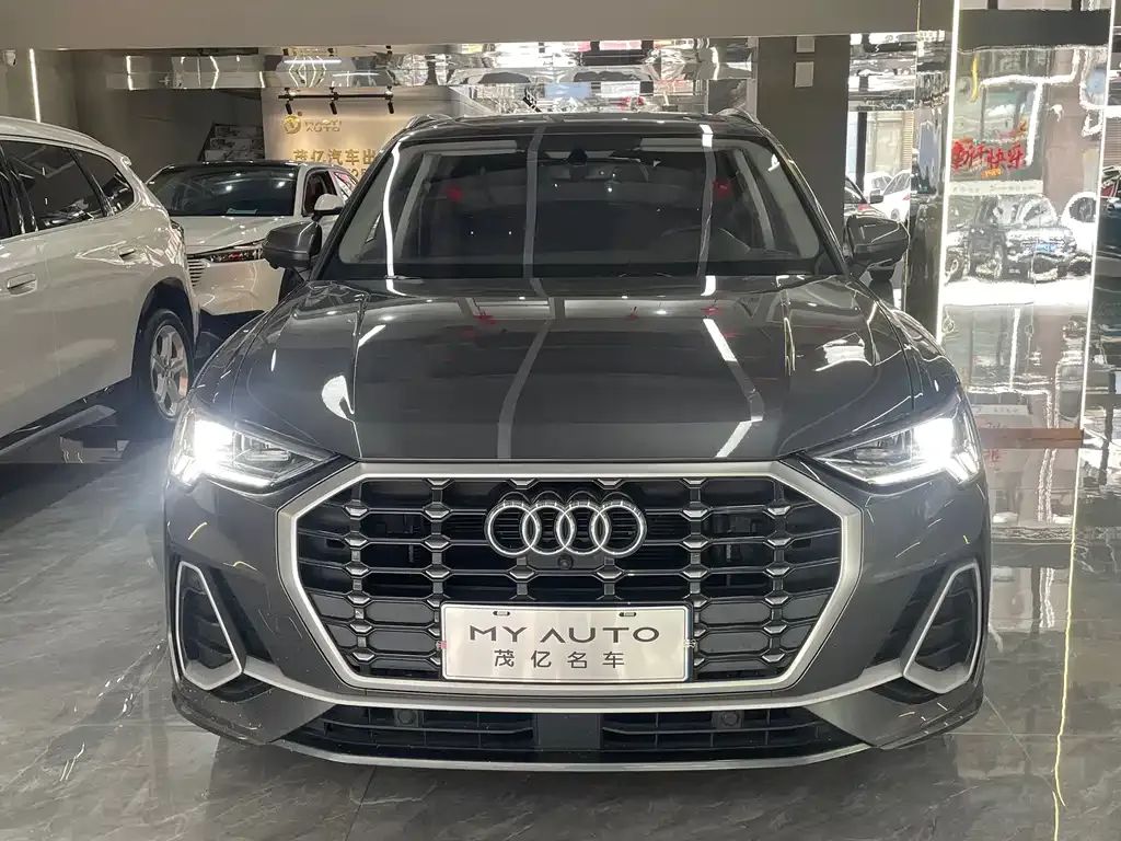 Audi Q3 — фото 5