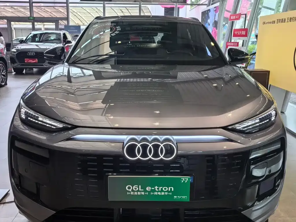 Audi Q6L e-tron — фото 3