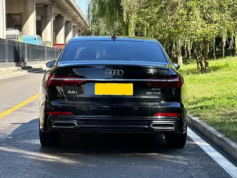 Audi A6L — фото 7