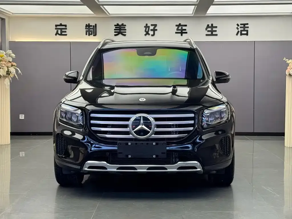 Mercedes-Benz GLB — фото 8
