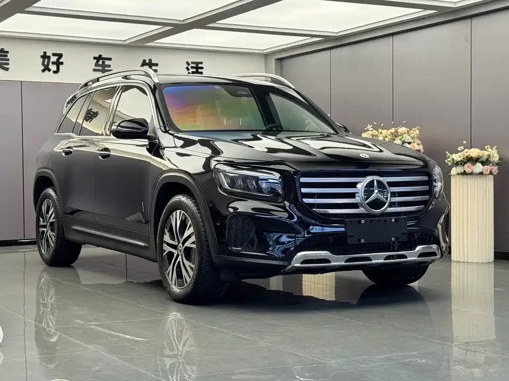Mercedes-Benz GLB — фото 9