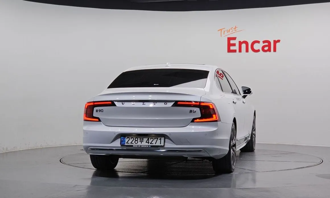 Volvo S90 — фото 2