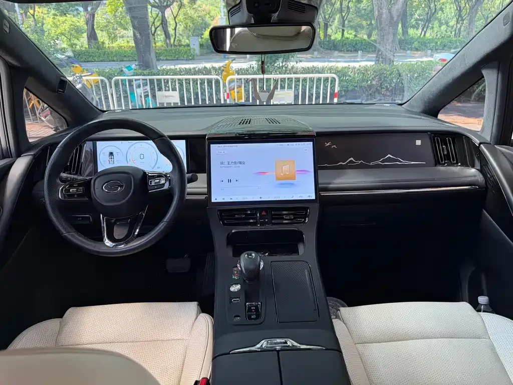 GAC Motor Trumpchi M8 — фото 4