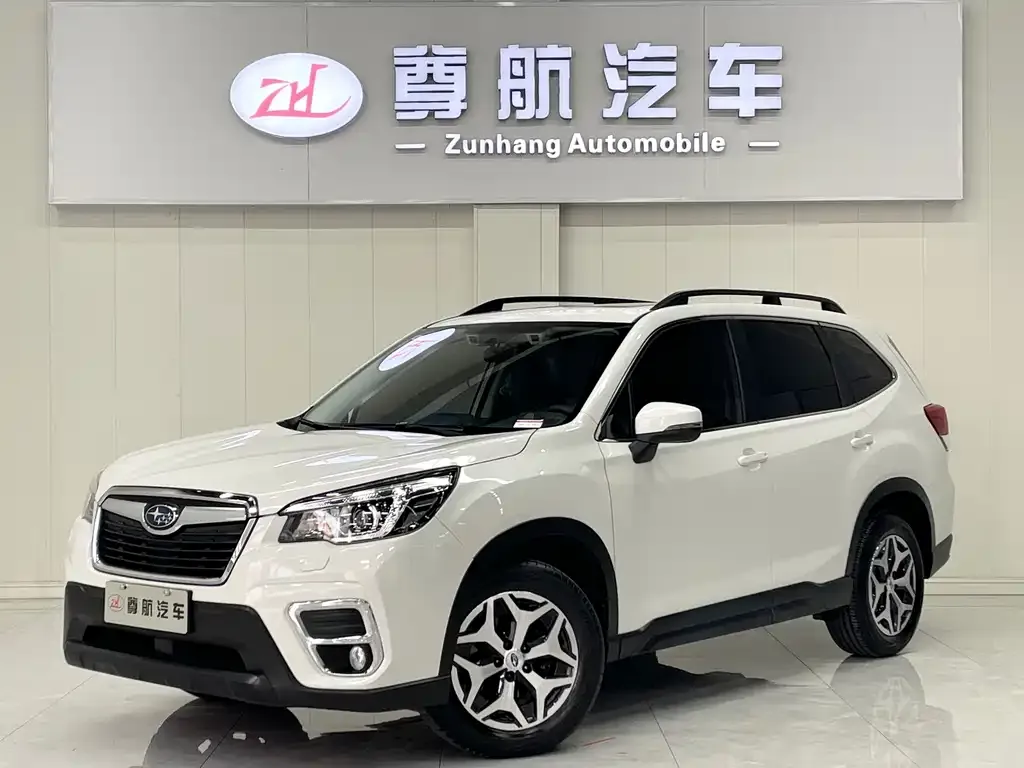 Subaru Forester — фото 1
