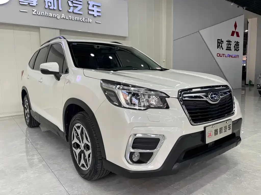 Subaru Forester — фото 9