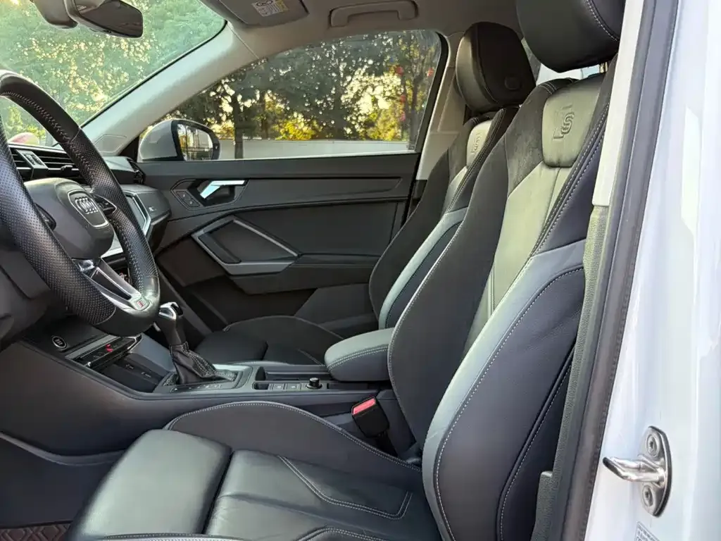 Audi Q3 Sportback — фото 8