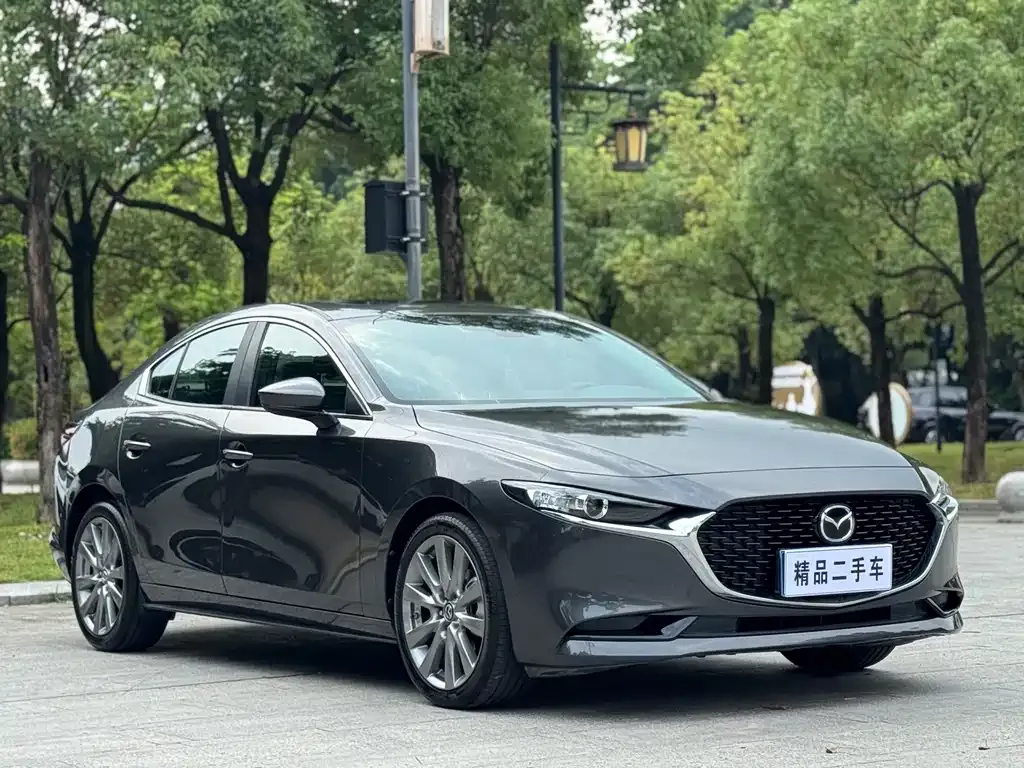 Mazda 3 Axela — фото 8