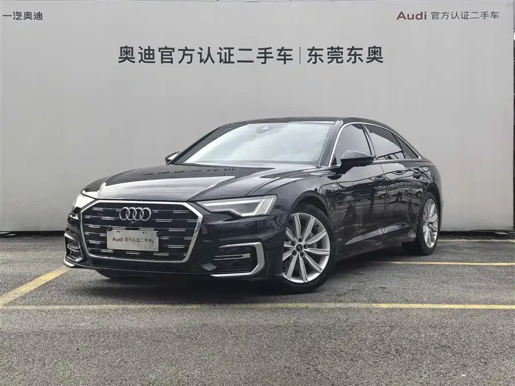 Audi A6L — фото 1