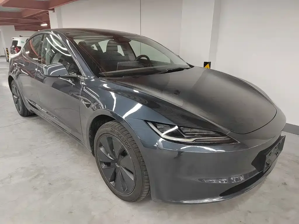 Tesla Model 3 — фото 7