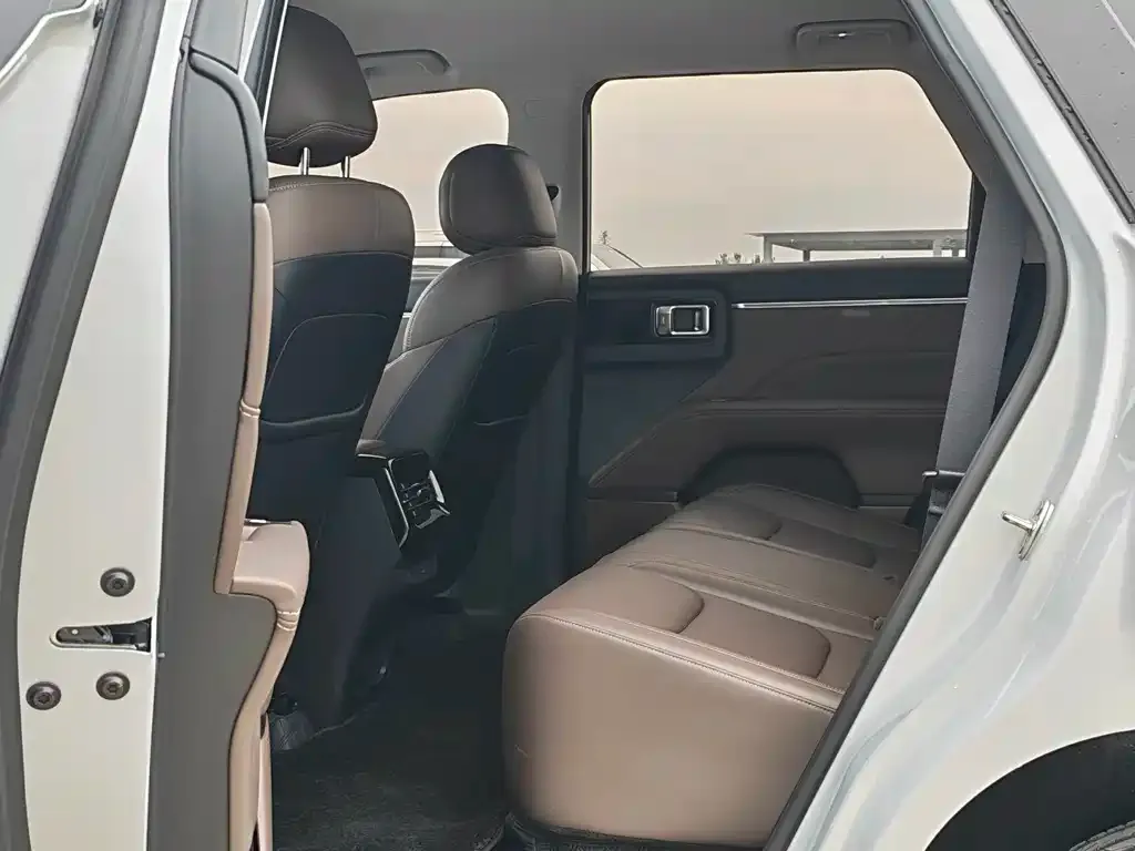 Wuling Xingguang 560 New Energy — фото 2