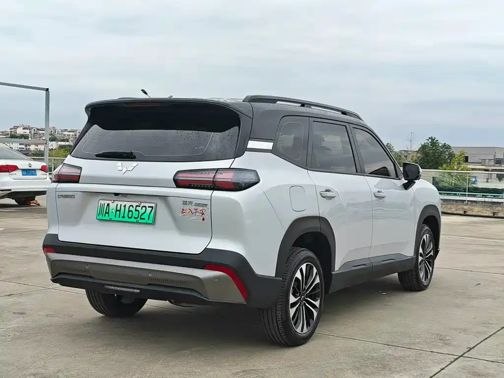 Wuling Xingguang 560 New Energy — фото 7