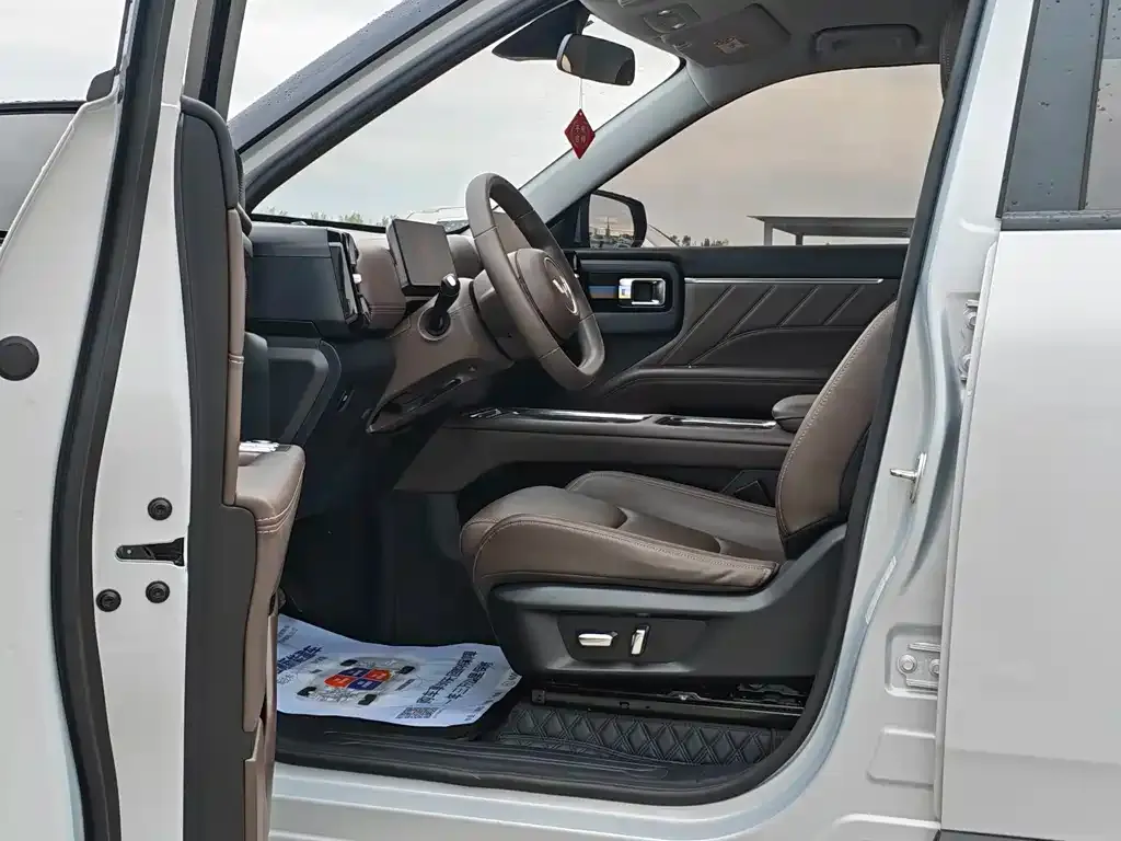 Wuling Xingguang 560 New Energy — фото 9