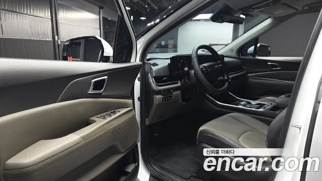 Kia Carnival — фото 10