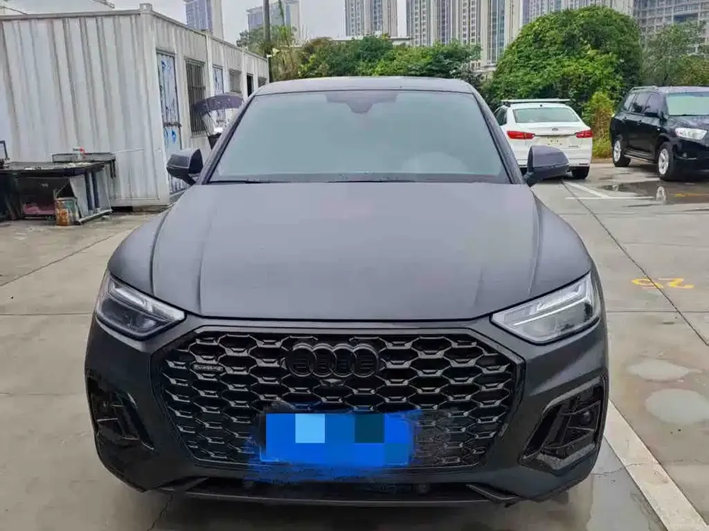 Audi Q5L Sportback — фото 3