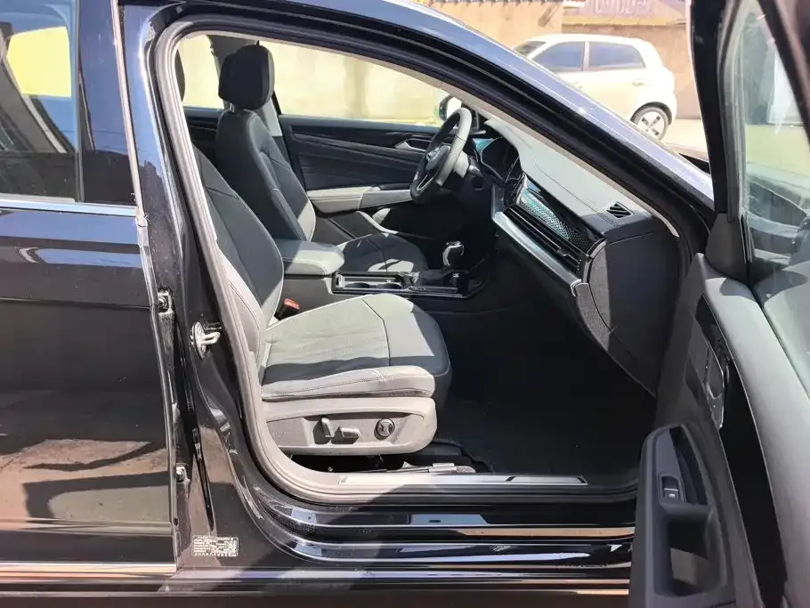 Volkswagen Passat — фото 6