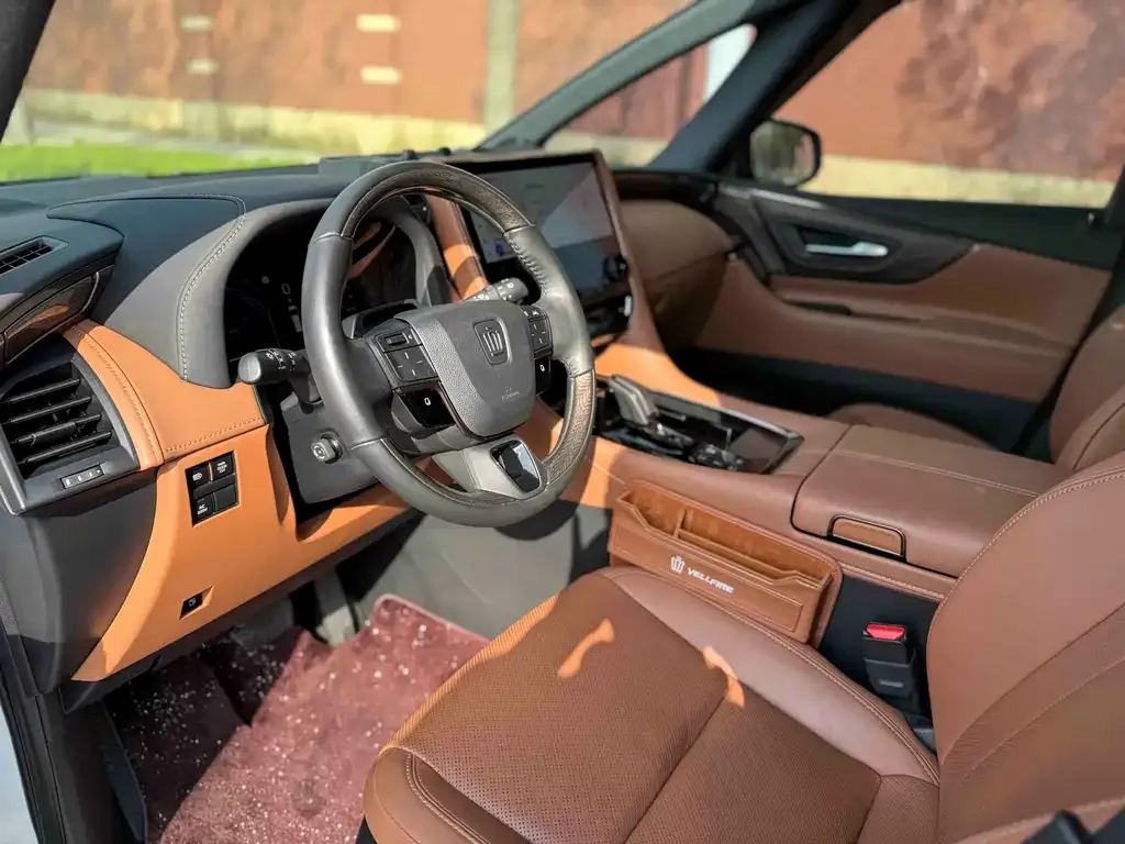 Toyota Vellfire — фото 9
