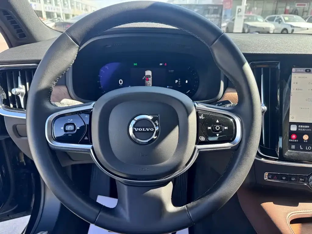Volvo S90 — фото 8