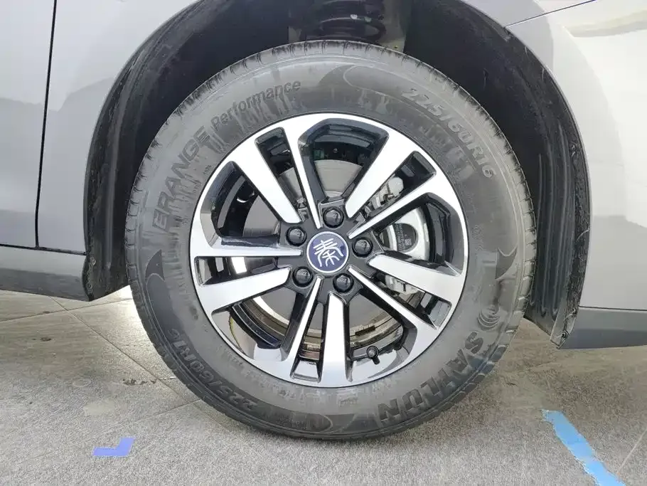 BYD Qin PLUS — фото 10