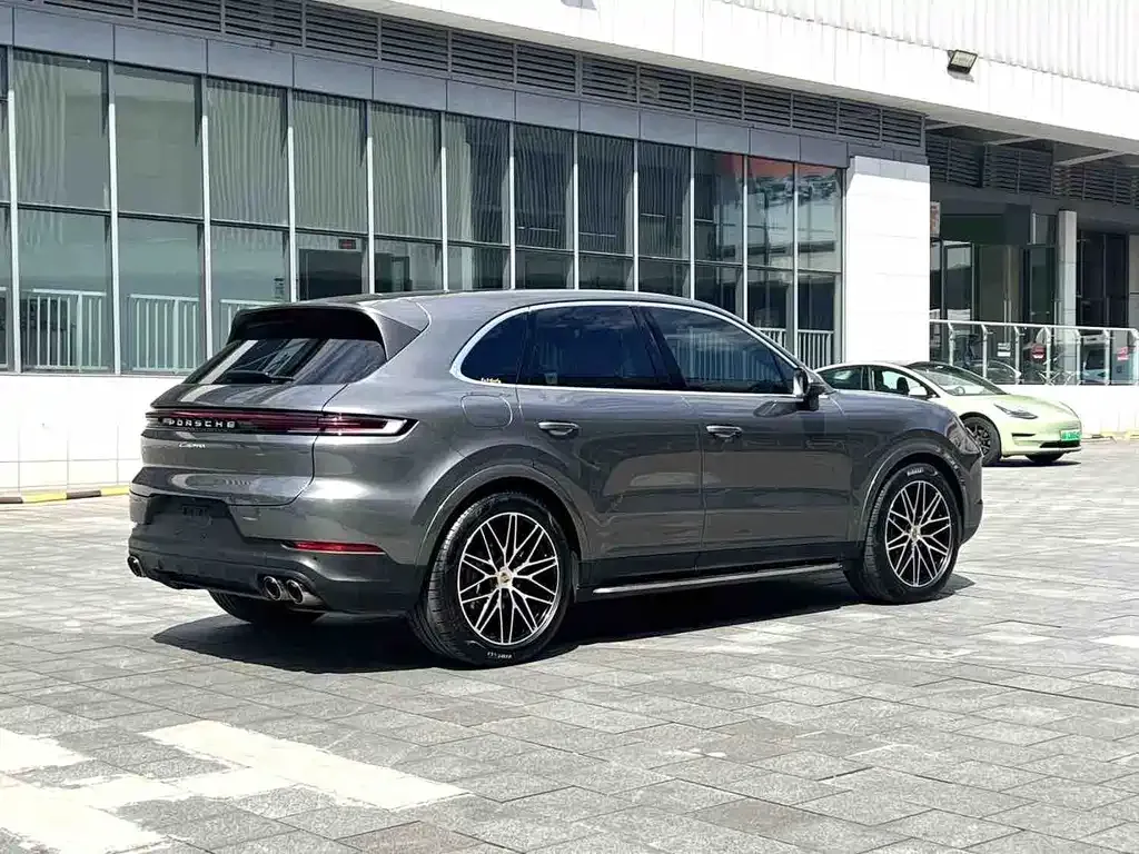 Porsche Cayenne — фото 7