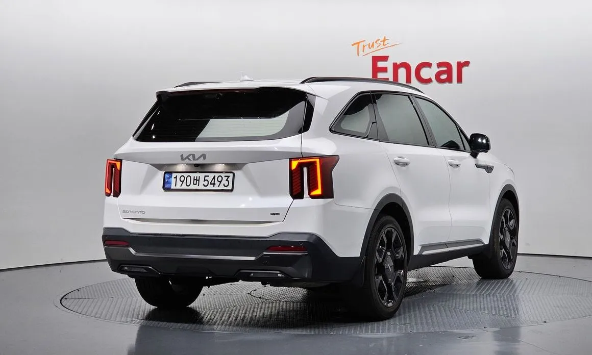 Kia Sorento — фото 9