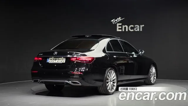 Mercedes-Benz E-Class — фото 5