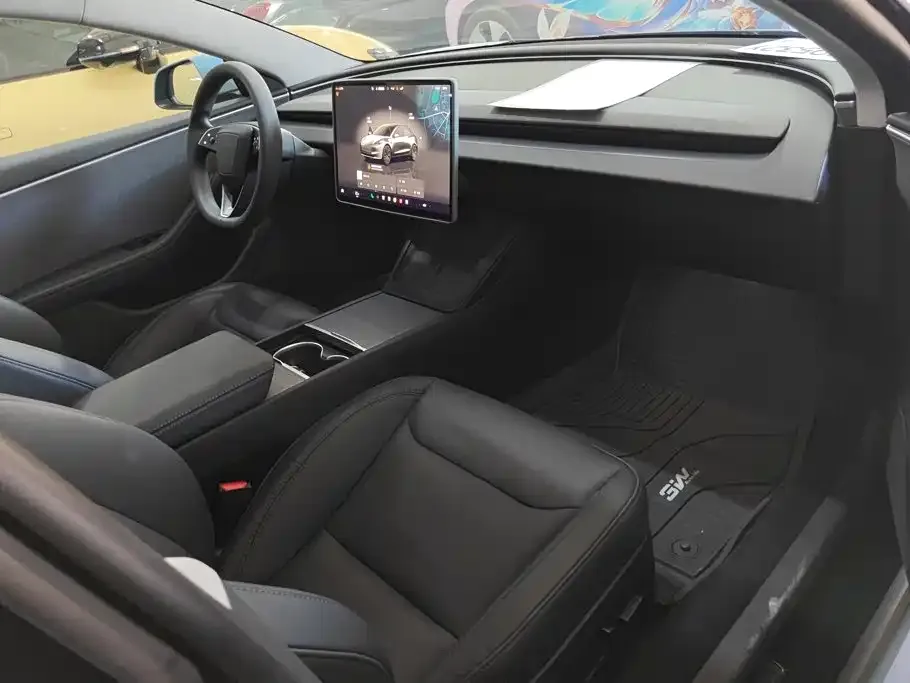 Tesla Model 3 — фото 3