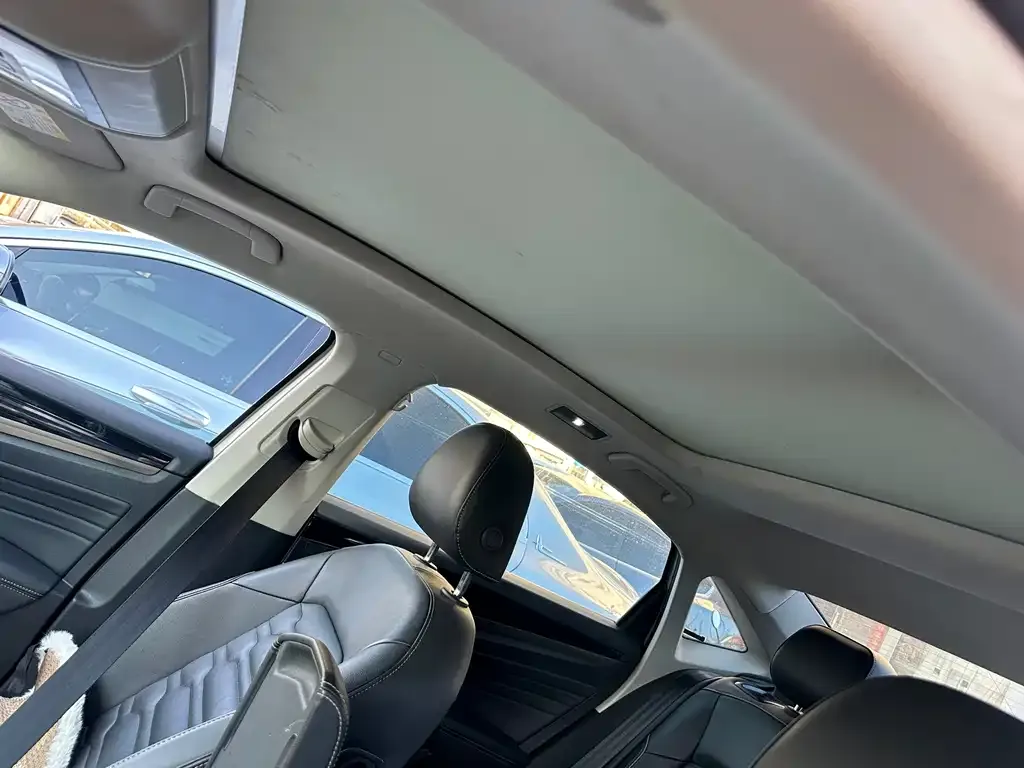 Volkswagen Passat — фото 4