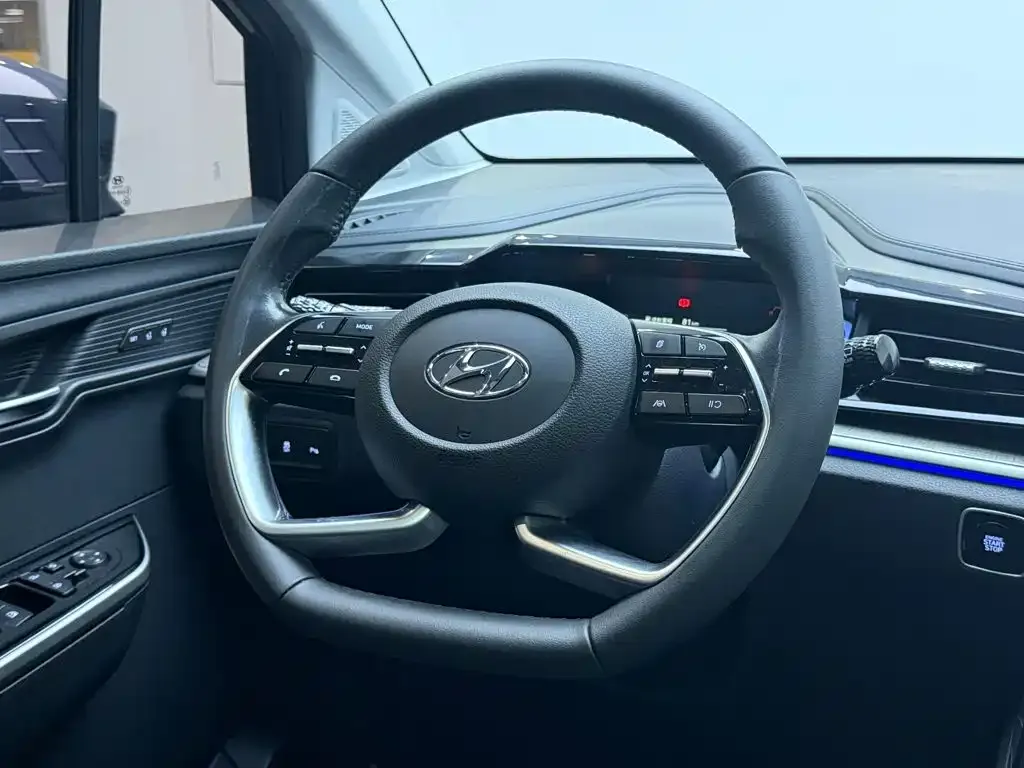 Hyundai Custo — фото 6