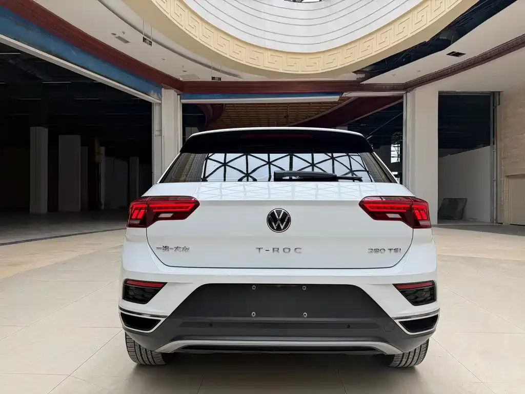 Volkswagen T-Roc — фото 3