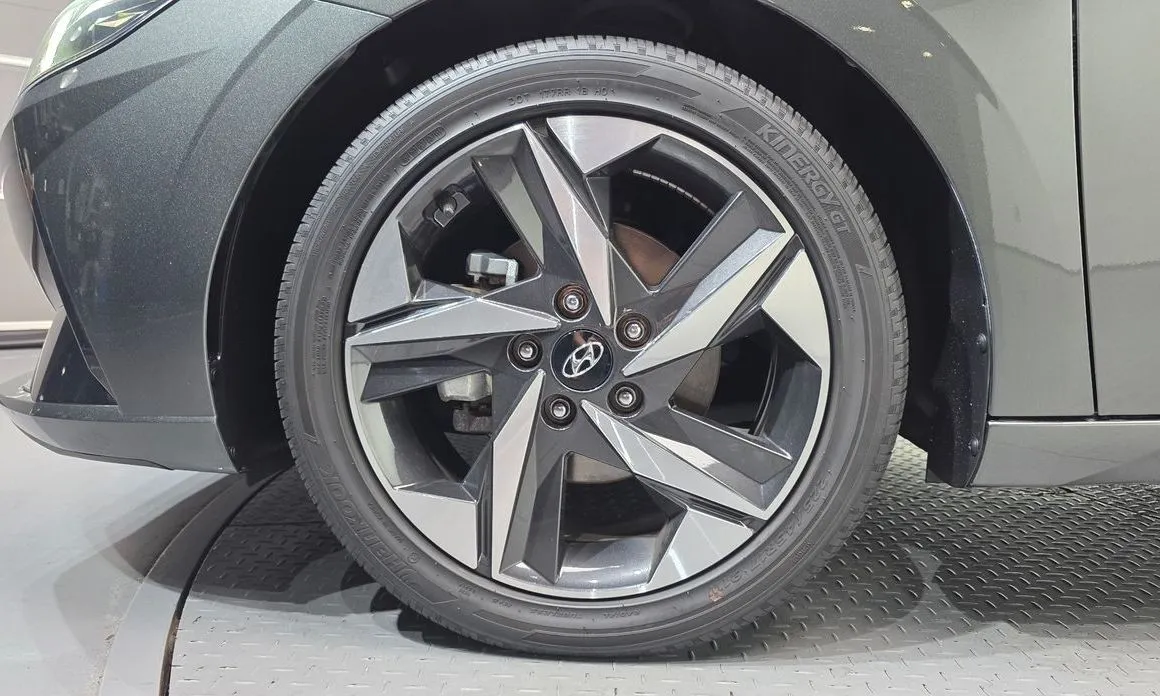 Hyundai AVANTE — фото 3