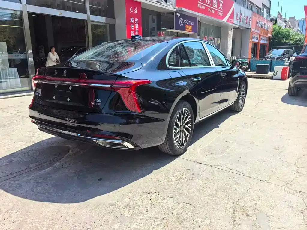 Hongqi H5 — фото 4