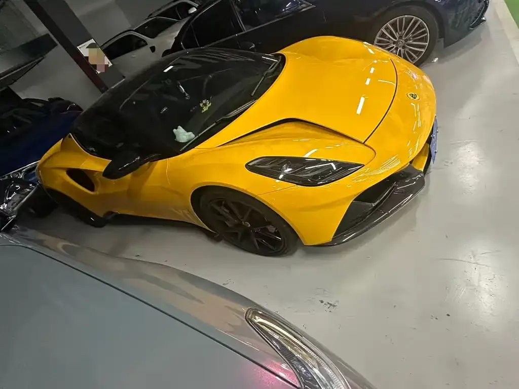 Lotus Emira — фото 9