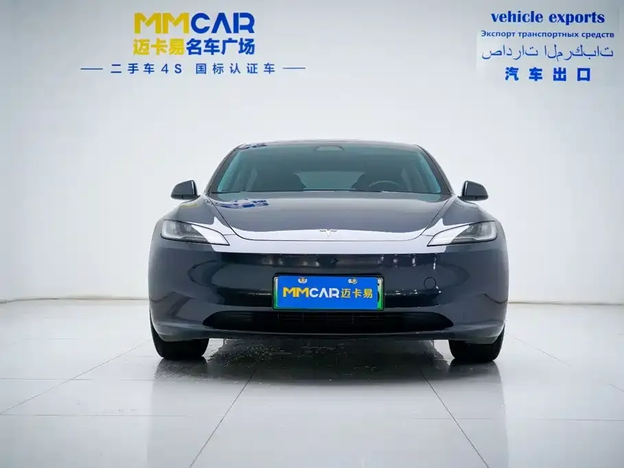 Tesla Model 3 — фото 1