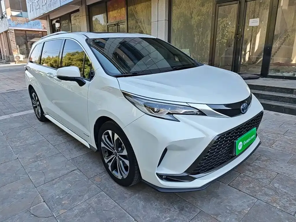 Toyota Granvia — фото 5