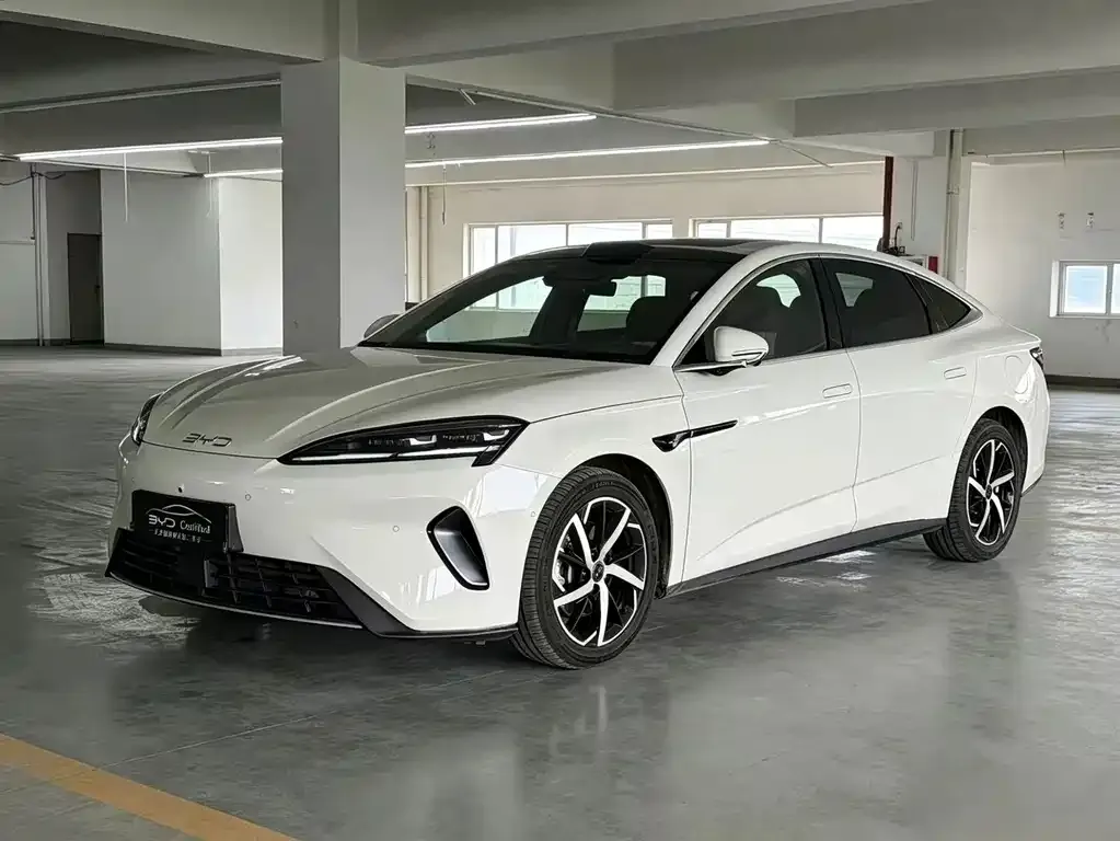 BYD Seal 07 DM-i — фото 1