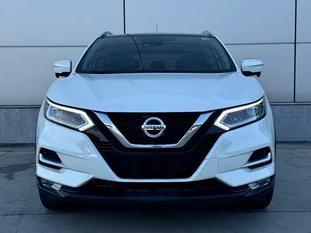 Nissan Qashqai — фото 2