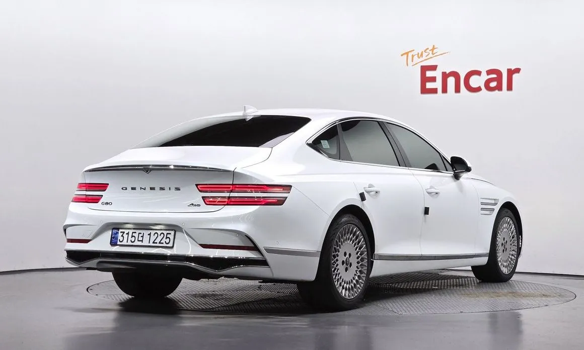Genesis G80 — фото 10