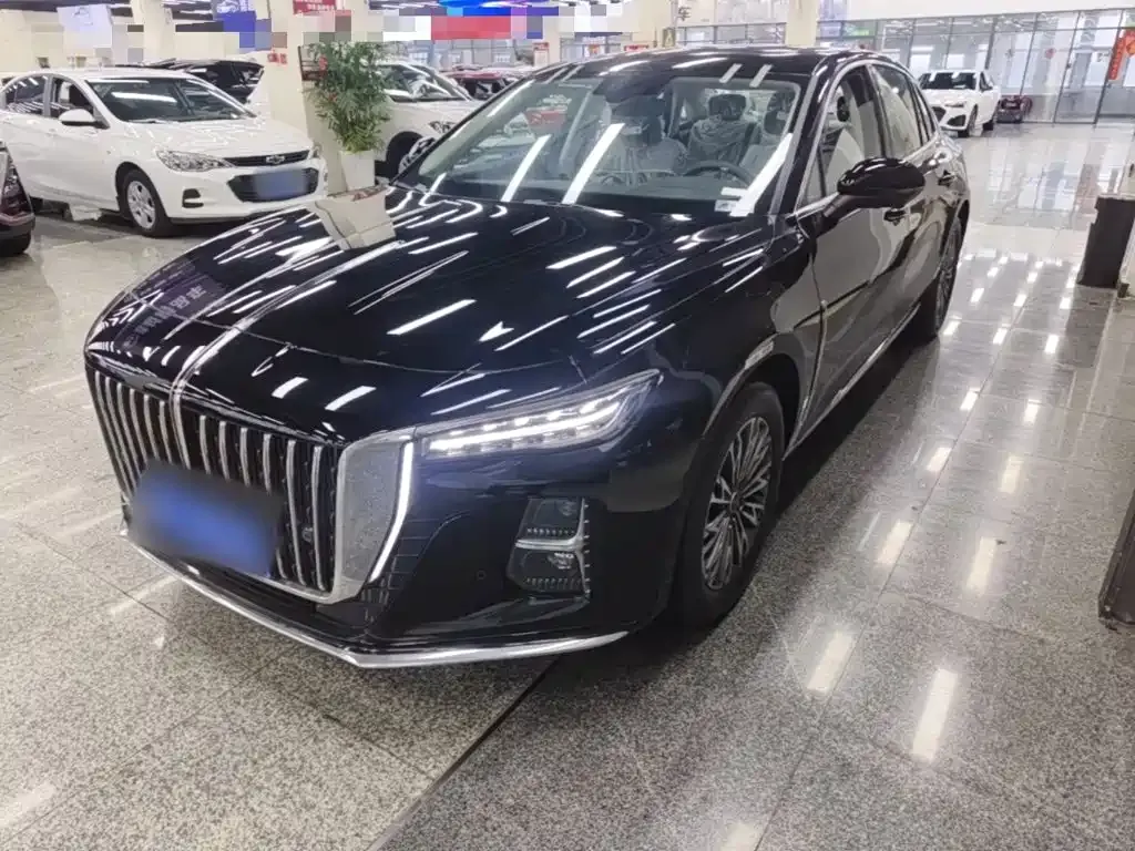 Hongqi H5 — фото 1