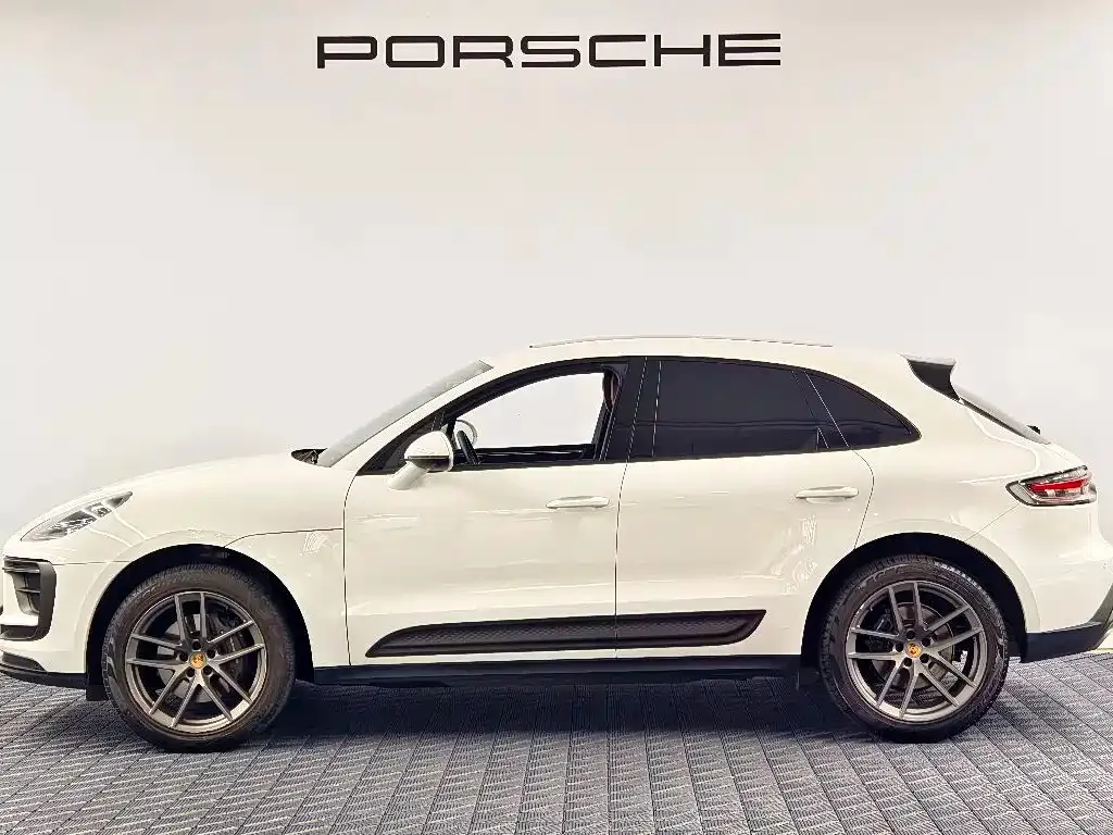 Porsche Macan — фото 8