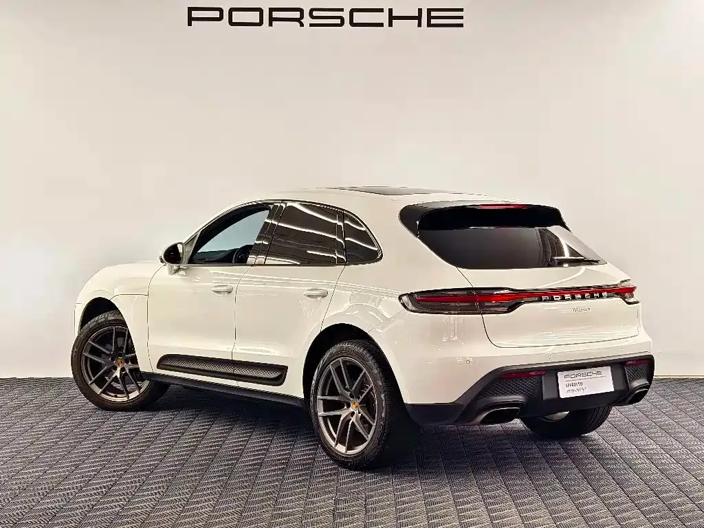 Porsche Macan — фото 10