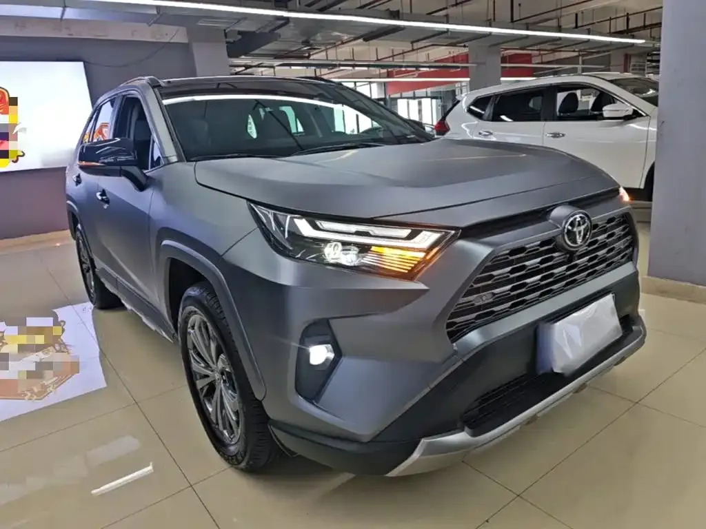 Toyota RAV4 — фото 2