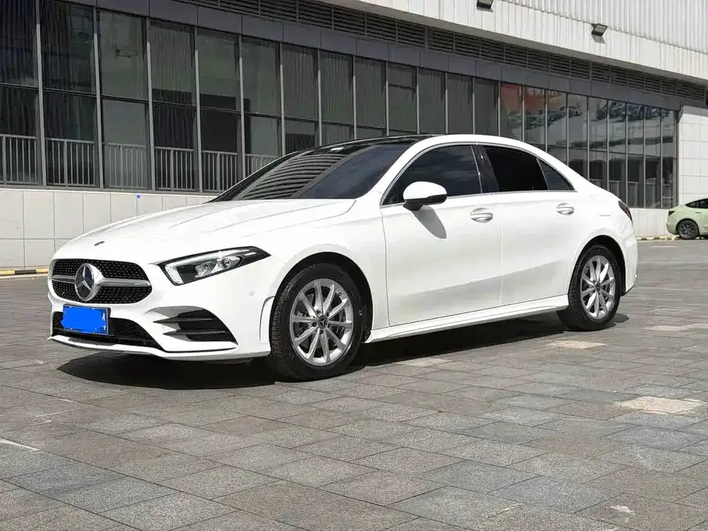 Mercedes-Benz A-Class — фото 1