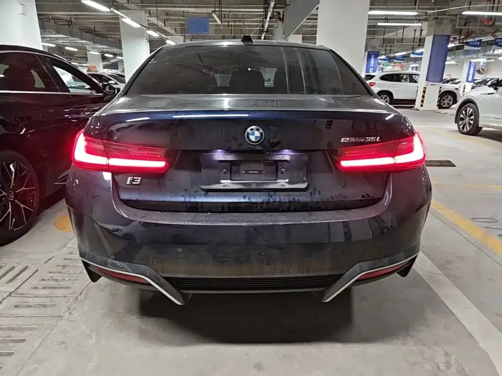 BMW i3 — фото 8
