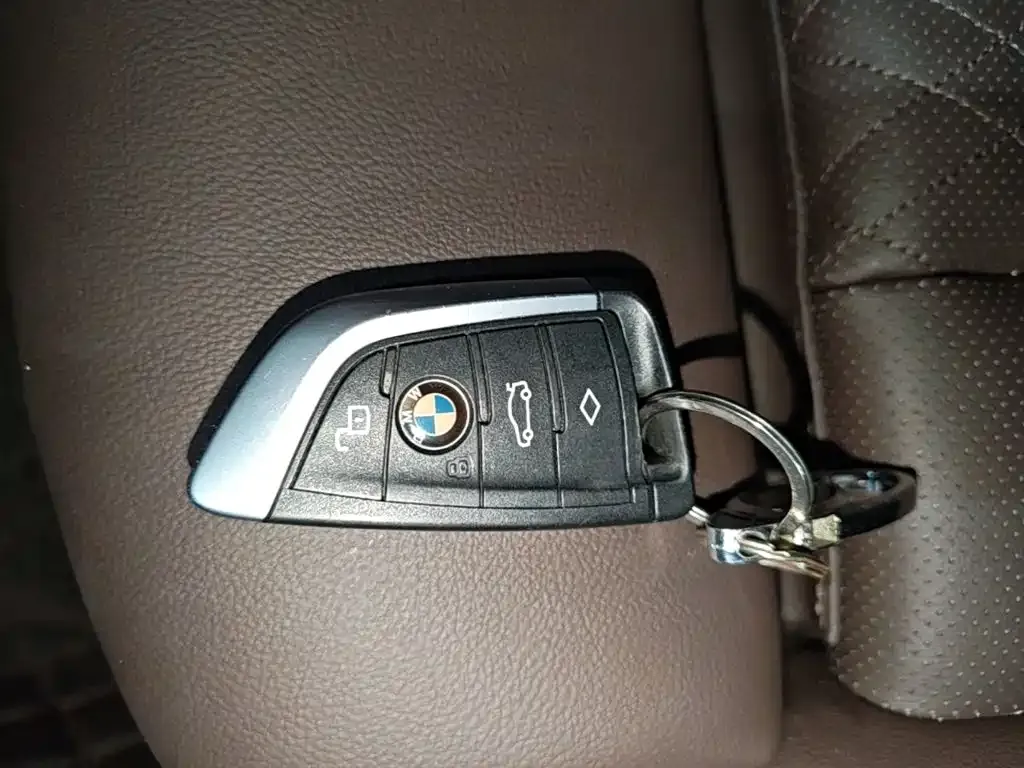 BMW i3 — фото 7
