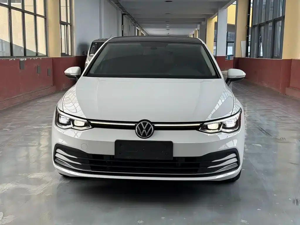 Volkswagen Golf — фото 5