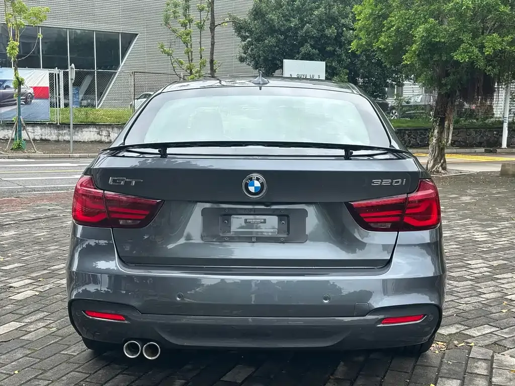 BMW 3 Series GT — фото 4