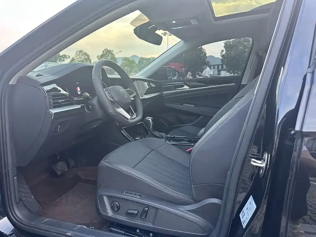 Volkswagen Passat — фото 7