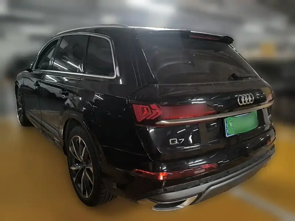 Audi Q7 — фото 2