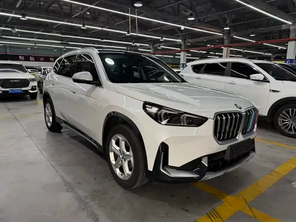 BMW X1 — фото 5
