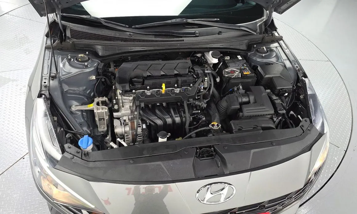 Hyundai AVANTE — фото 9
